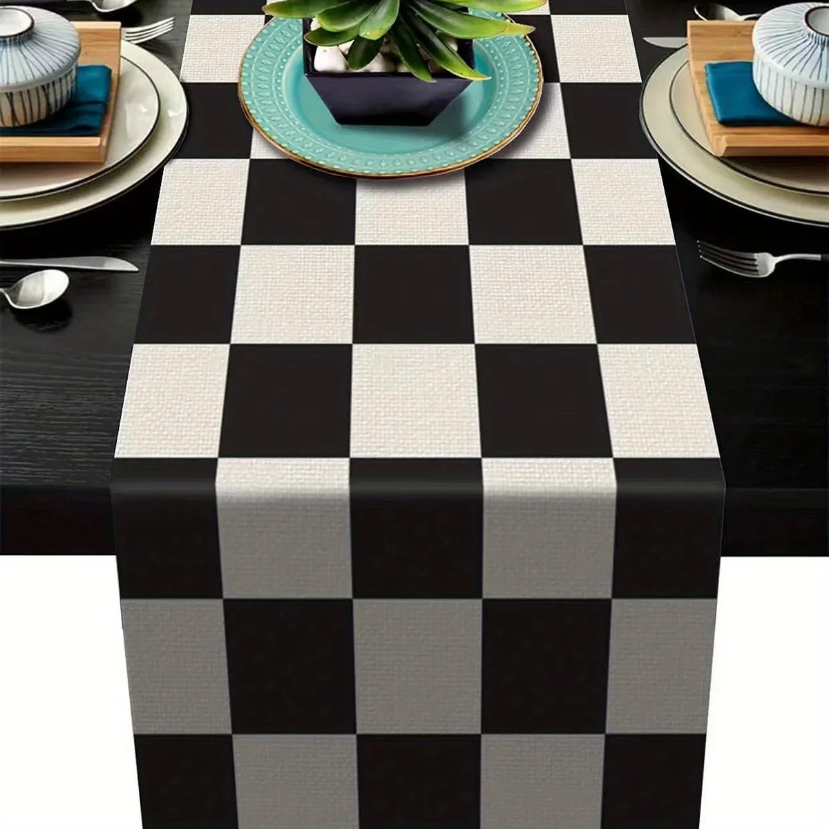Chemin de table noir en lin, 150 à 200 x 33 cm - Univers De La Table