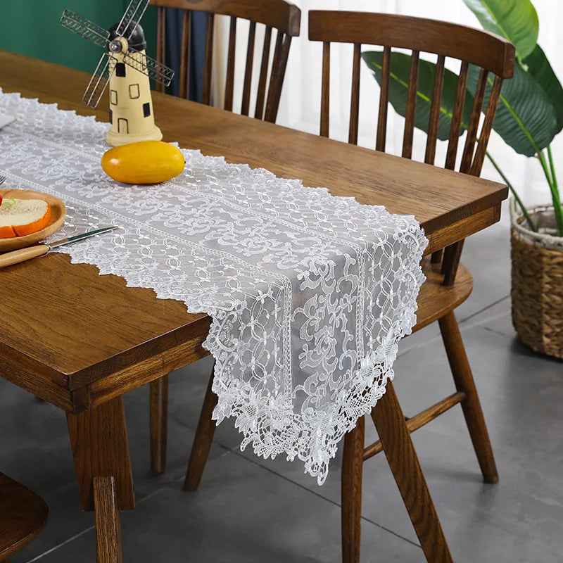Chemin de table blanc ajouré en dentelle - Univers De La Table