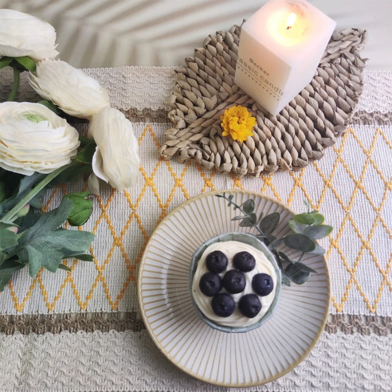 Chemin de table en lin vintage orange ou rouge - Univers De La Table