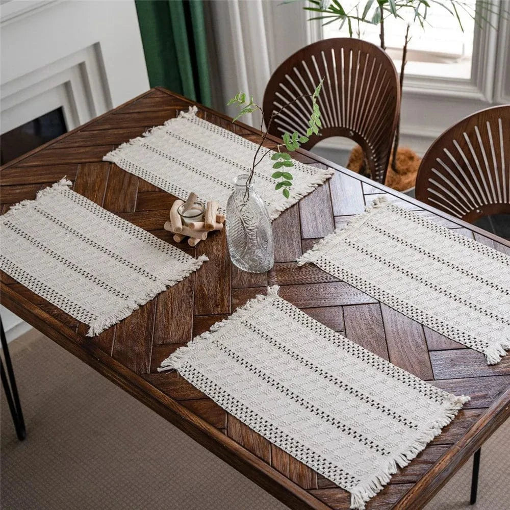 Set de table design noir à traits blancs en lin - Univers De La Table