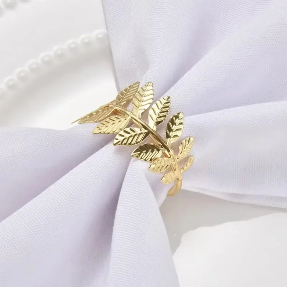 Rond de serviette doré en métal motif feuille - Univers De La Table