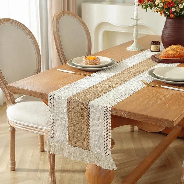 Chemin de table en lin crocheté - 160 ou 180 cm - Univers De La Table