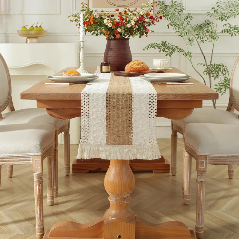 Chemin de table en lin crocheté - 160 ou 180 cm - Univers De La Table