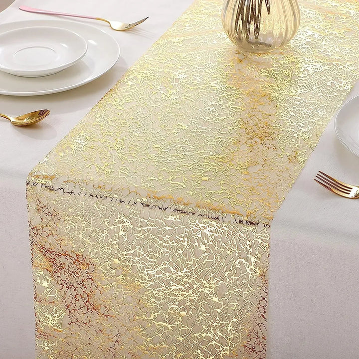 Chemin de table doré ajouré à motif craquelé - Univers De La Table